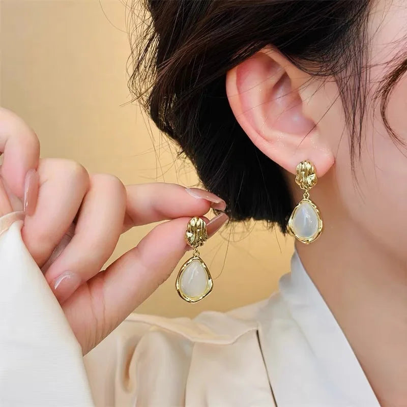 Irregular Fold Water Drop Dangle Earrings for Female Geometric Pendant Ear Wedding Jewelry Gift